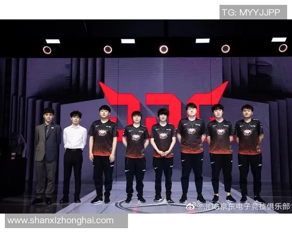 CSGO战术分析：深入探讨JDG战队的快速进攻策略与执行技巧